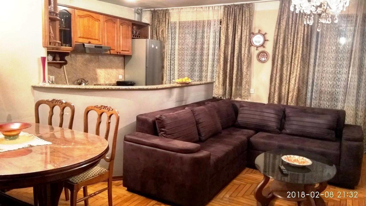 Apartment K. Gamsakhurdia St. Batumi Exterior foto