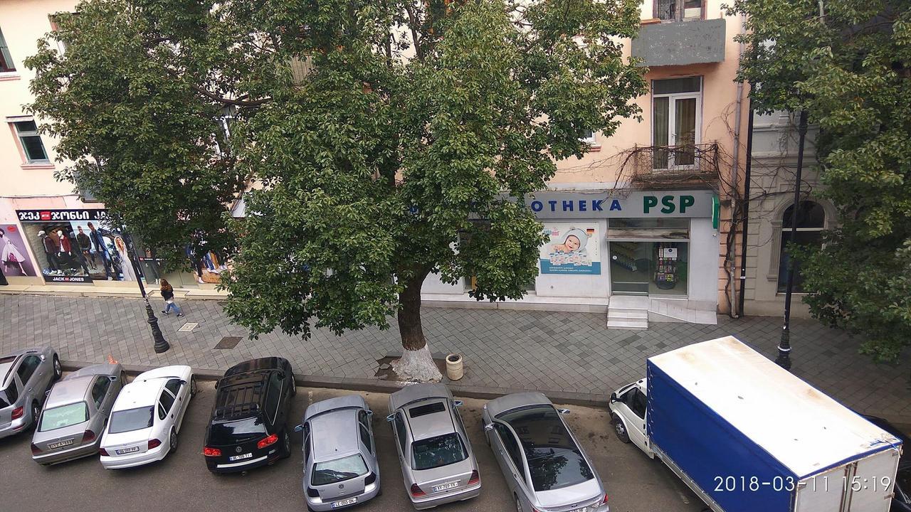 Apartment K. Gamsakhurdia St. Batumi Exterior foto